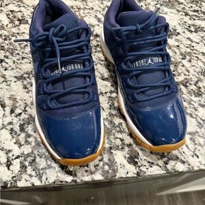 Jordan 11 Low Top